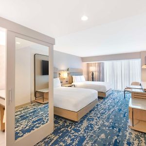 Queen Room Mobility accessible